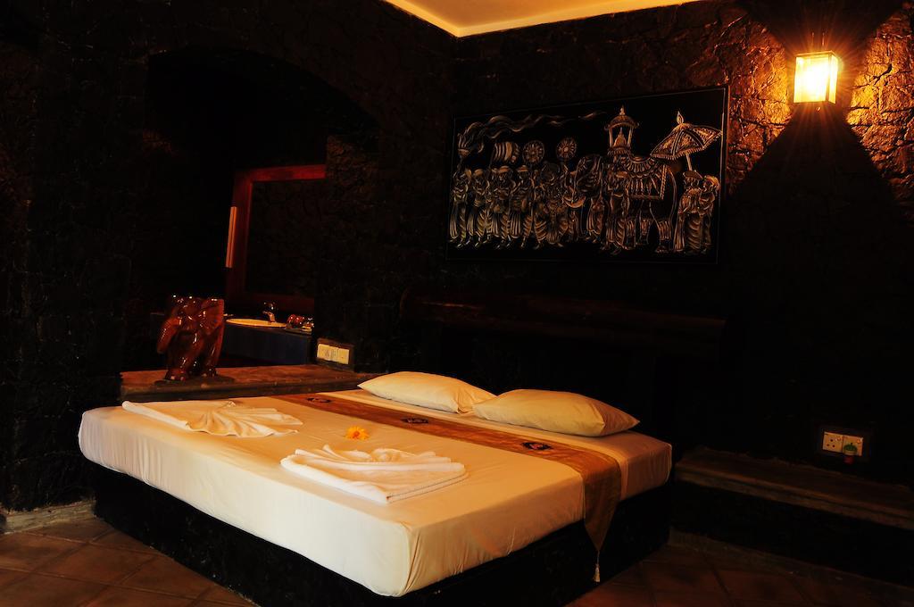 Boulder Garden Hotel Kalawana Quarto foto